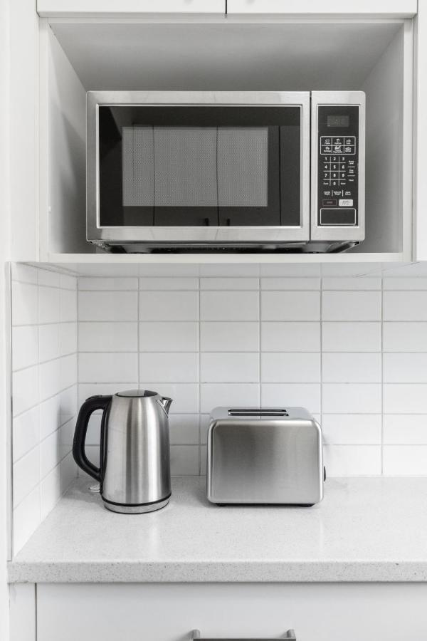 Burwood City Newly Renovated 2 Bed 2 Bath Free Private Parking Big Apt Sydney Exteriér fotografie